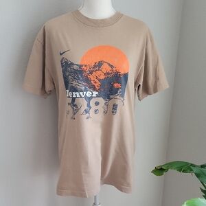 Nike Denver 5280 Beige Mountain Vintage Like Graphic Cotton T-Shirt